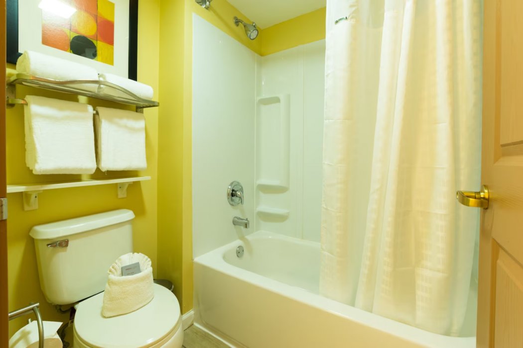 MainStay Suites Sterling near Dulles Town Center 10/19