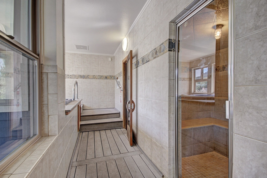 River Mountain Lodge by Breckenridge Hospitality 30/60