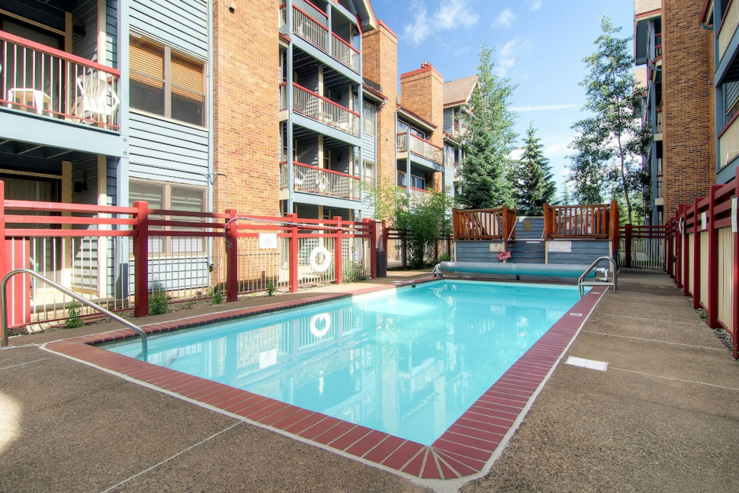 River Mountain Lodge by Breckenridge Hospitality 35/60