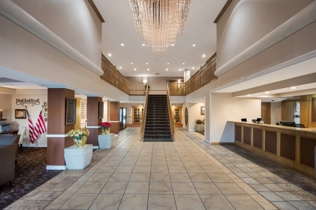 Quality Inn & Suites Cincinnati I-275 7/26