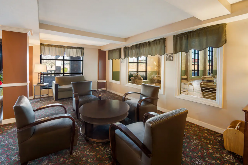 Quality Inn & Suites Cincinnati I-275 8/26