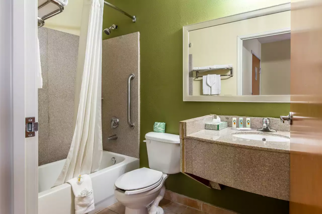 Quality Inn Hanceville US Hwy 31 23/44