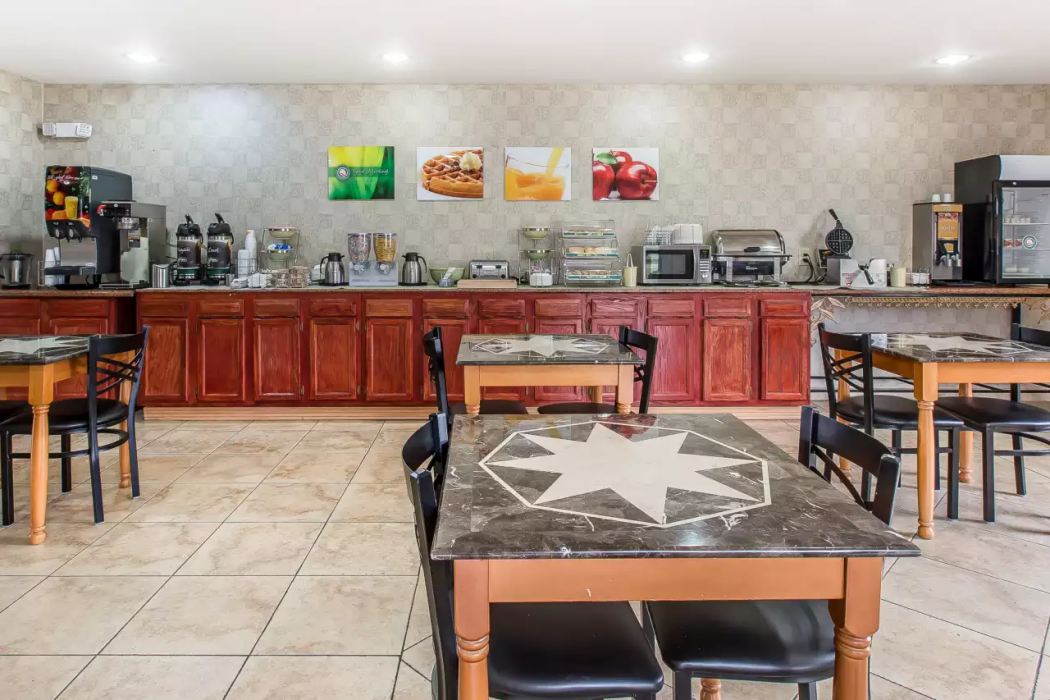 Quality Inn Hanceville US Hwy 31 29/44