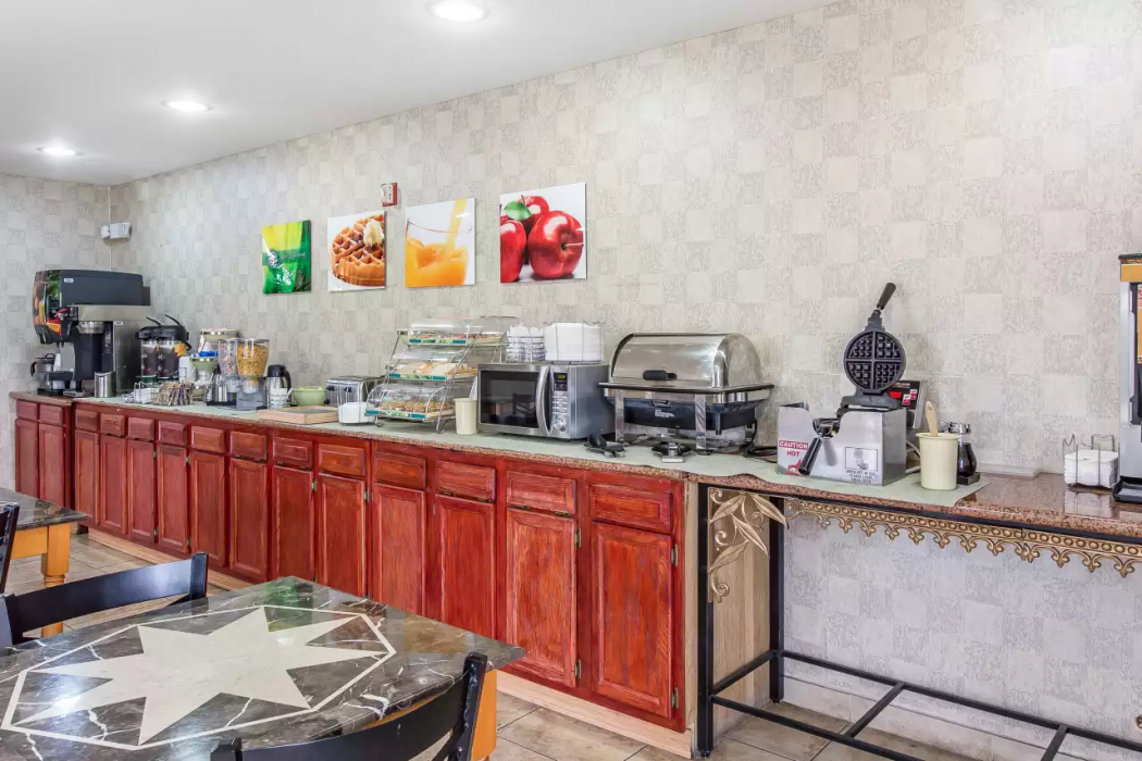 Quality Inn Hanceville US Hwy 31 26/44