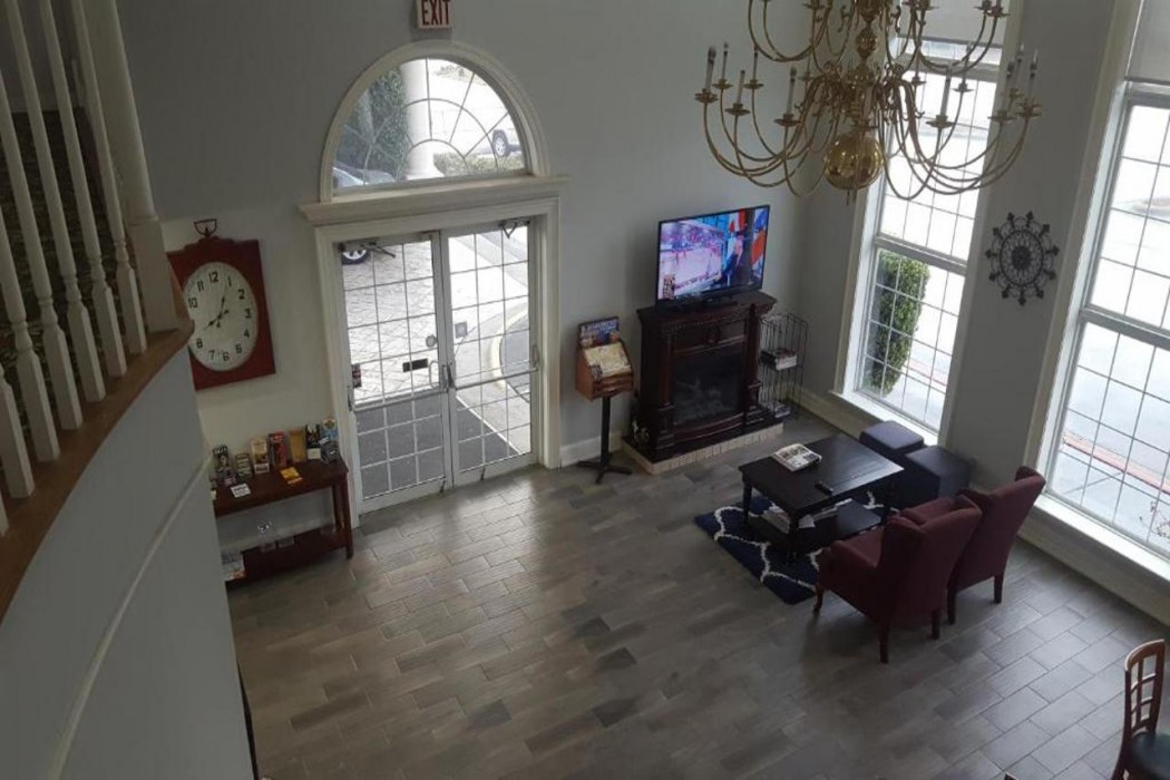 Days Inn by Wyndham Branson Near Theatre District 4/27