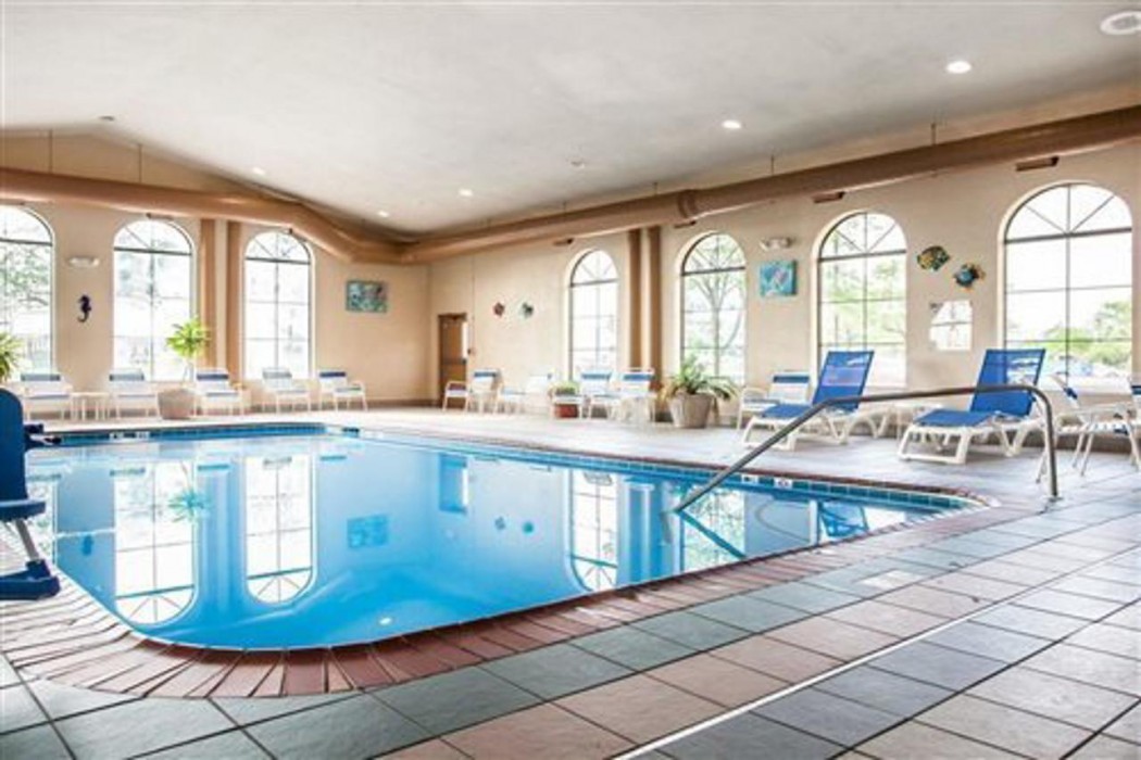 Comfort Inn Bourbonnais Near I-57 20/38