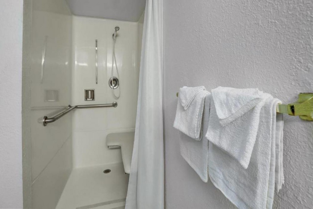 Motel6 Napa, CA 12/43