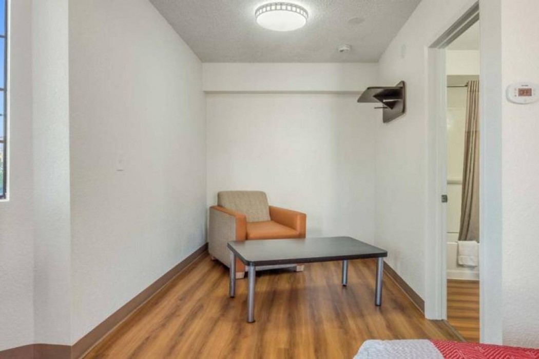 Motel6 Fairfield, CA - Napa Valley 12/40