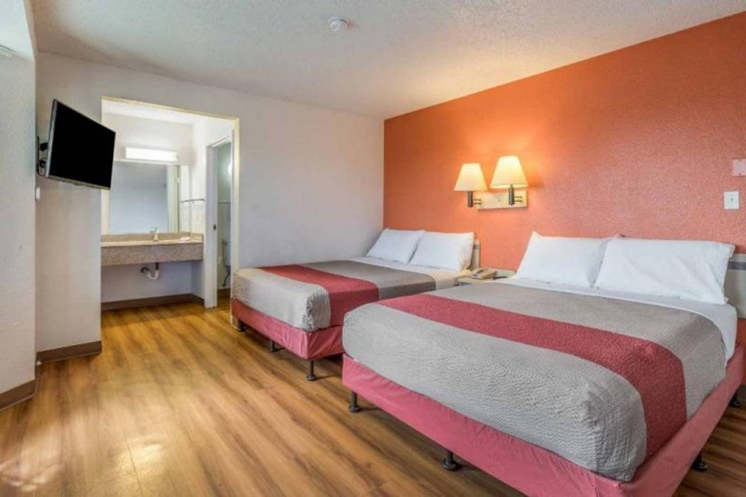 Motel6 Fairfield, CA - Napa Valley 11/40
