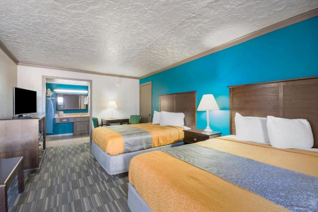 Econo Lodge Inn and Suites Oklahoma City 9/31