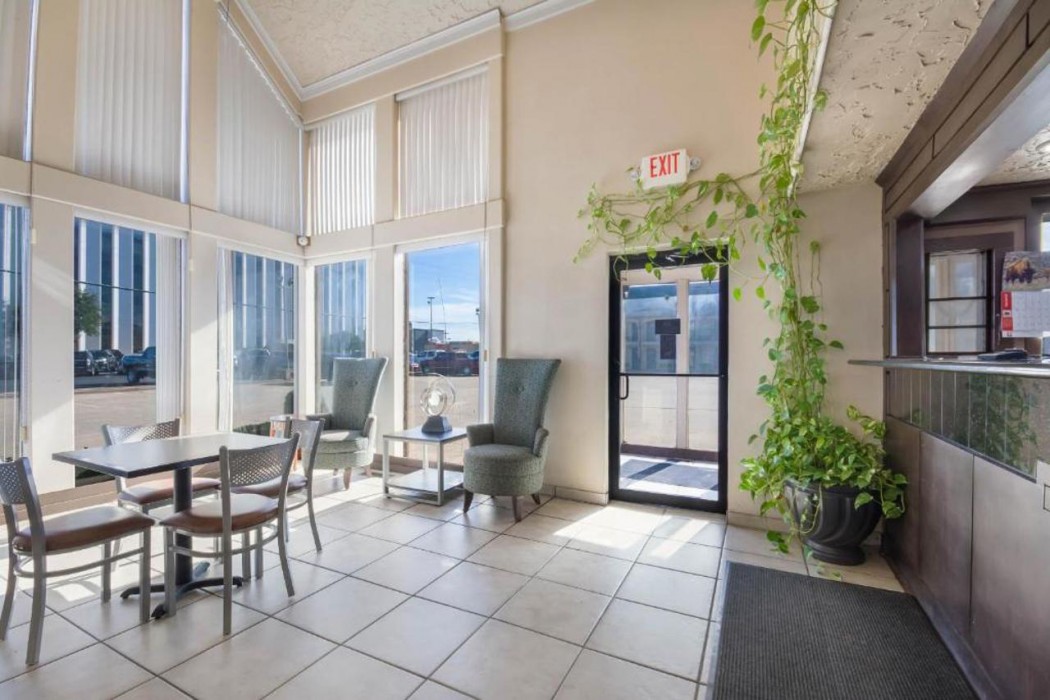 Econo Lodge Inn and Suites Oklahoma City 4/31