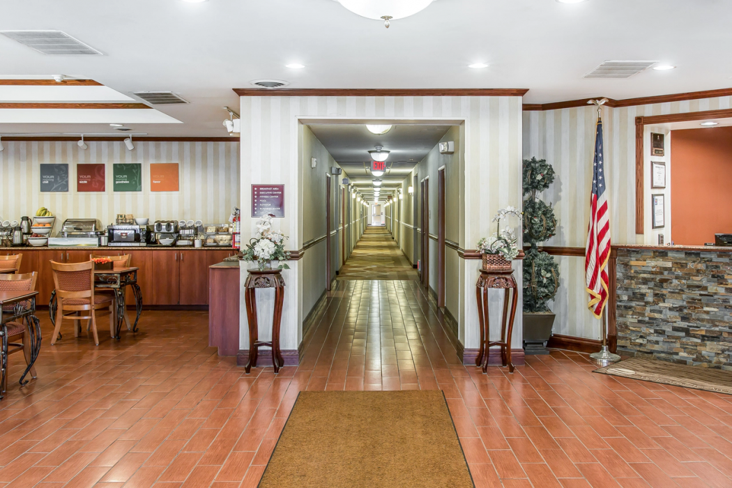 Quality Inn & Suites Ann Arbor Hwy 23 3/27