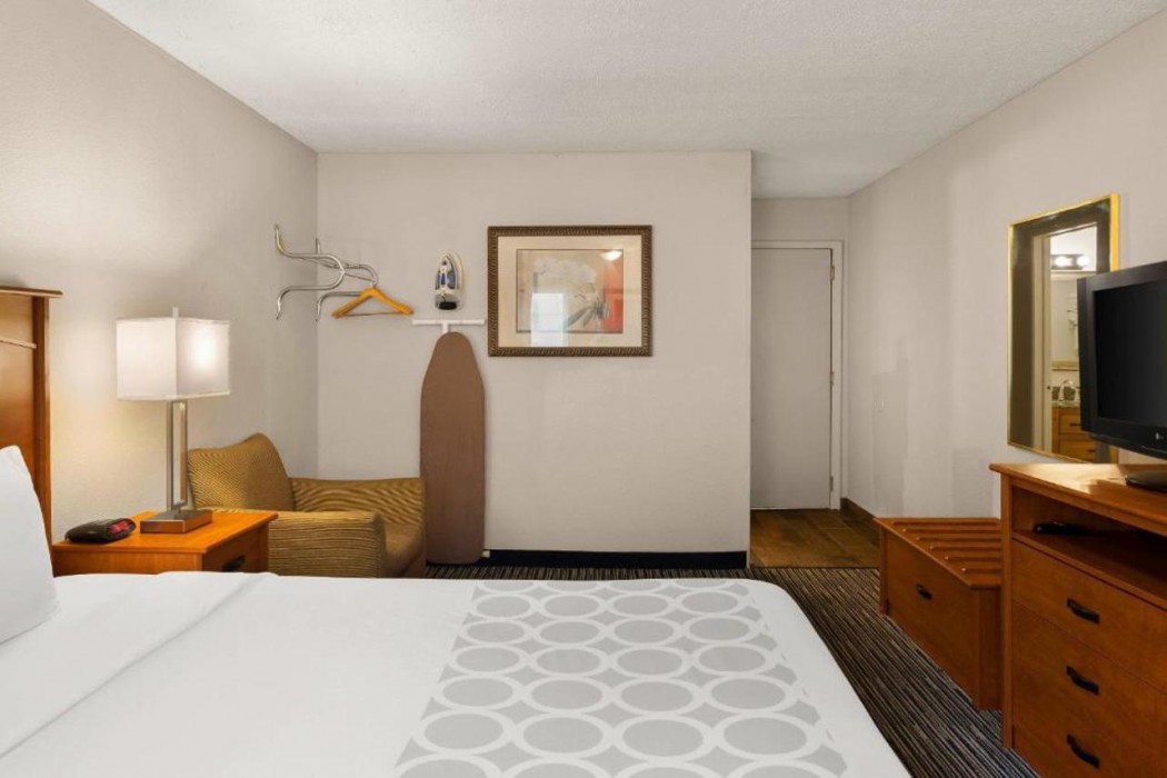 Park Inn by Radisson, Detroit Metro Airport 7/29
