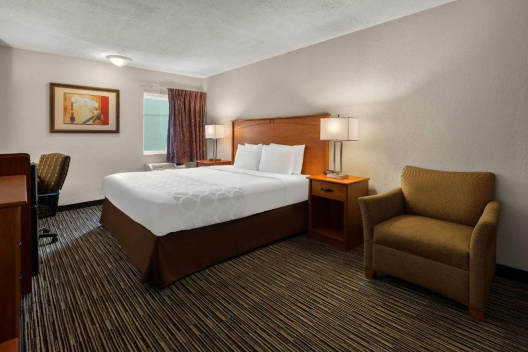 Park Inn by Radisson, Detroit Metro Airport 11/29