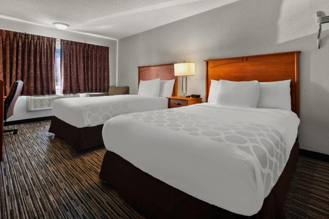 Park Inn by Radisson, Detroit Metro Airport 8/29