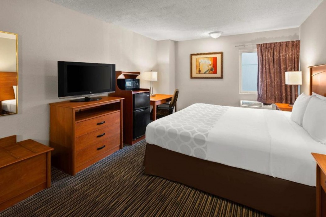 Park Inn by Radisson, Detroit Metro Airport 9/29