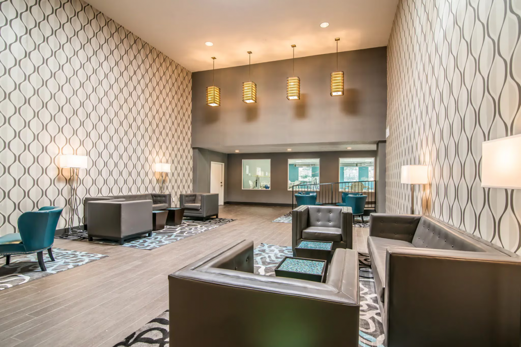 Elevate Hotel at Sierra Blanca 2/50