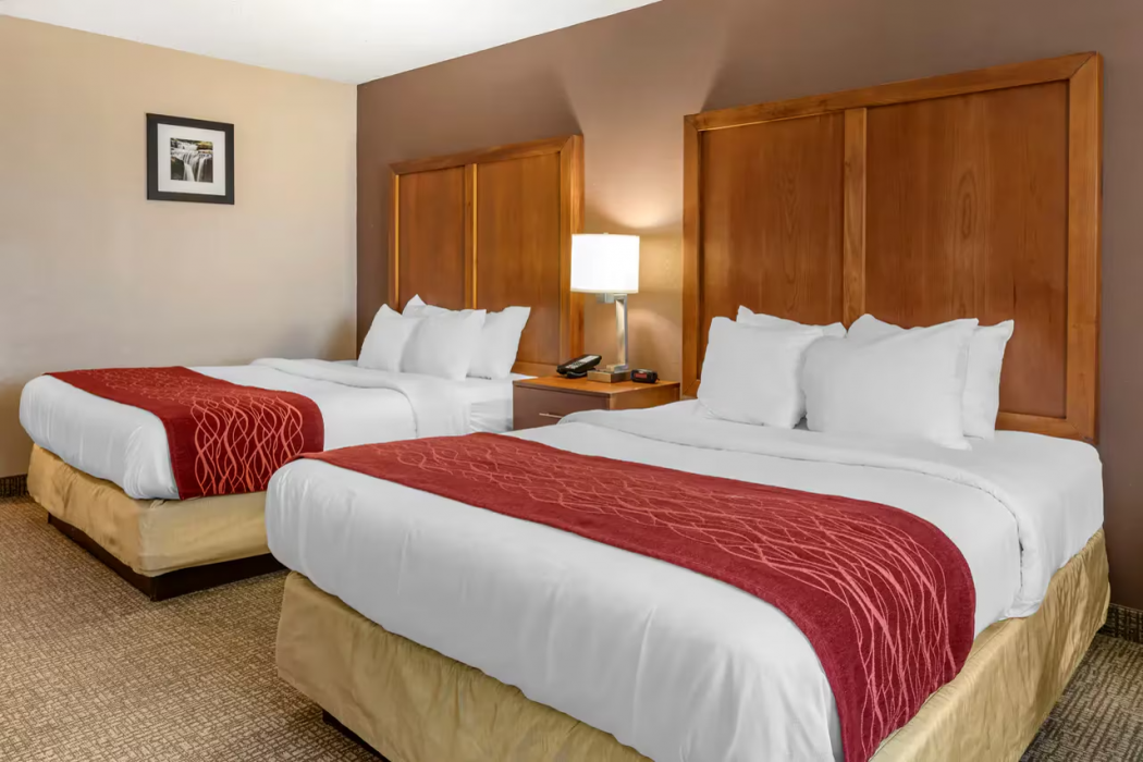 Comfort Inn and Suites Lawrenceburg, IN 9/43