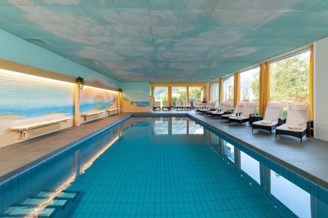 Romantik Hotel Schweizerhof 76/83