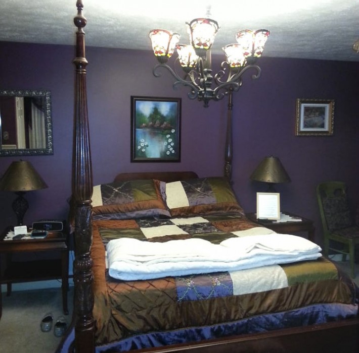 Lil Black Bear Inn 23/74