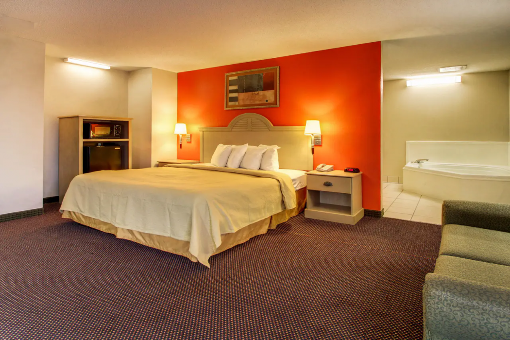 Quality Inn & Suites Hattiesburg North 17/27