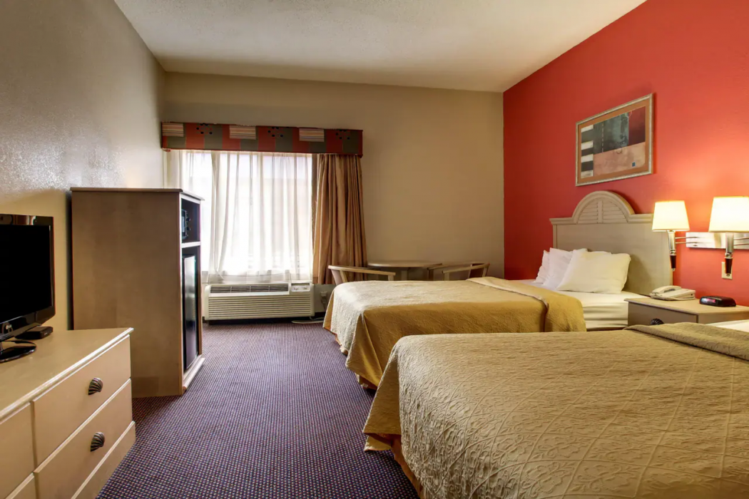 Quality Inn & Suites Hattiesburg North 16/27