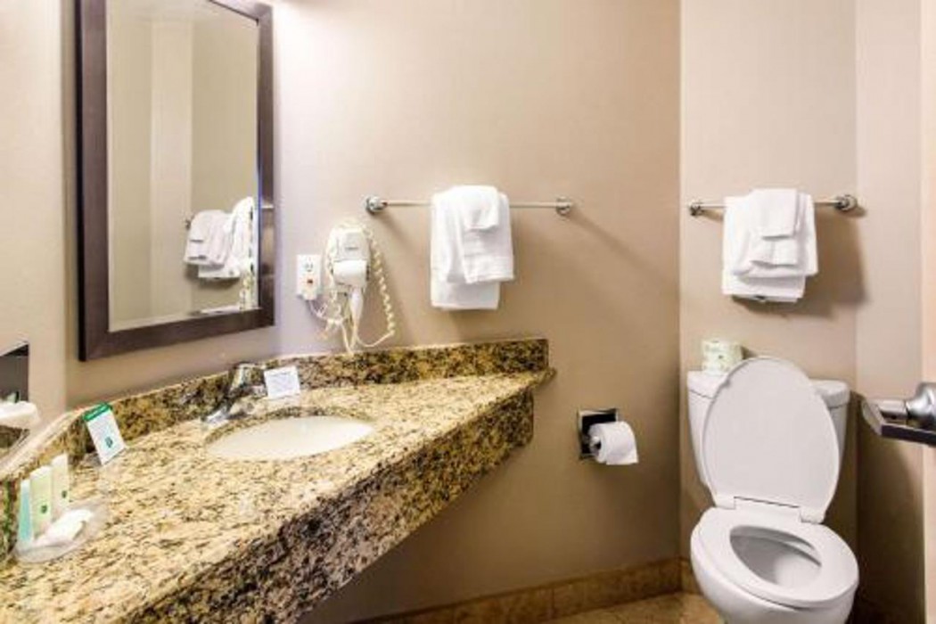 Quality Inn Moriarty, NM 14/22