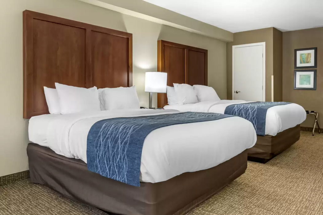 Comfort Inn & Suites Spring Lake - Fayetteville near Fort Bragg 10/26