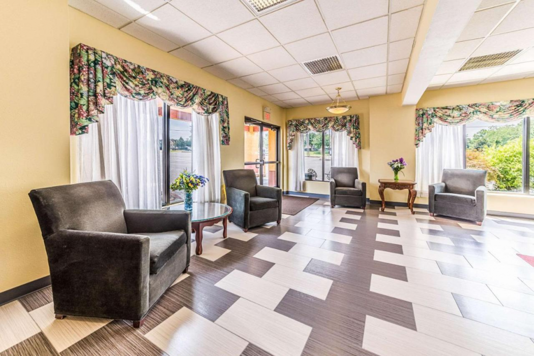 Knights Inn Montgomeryville 3/18