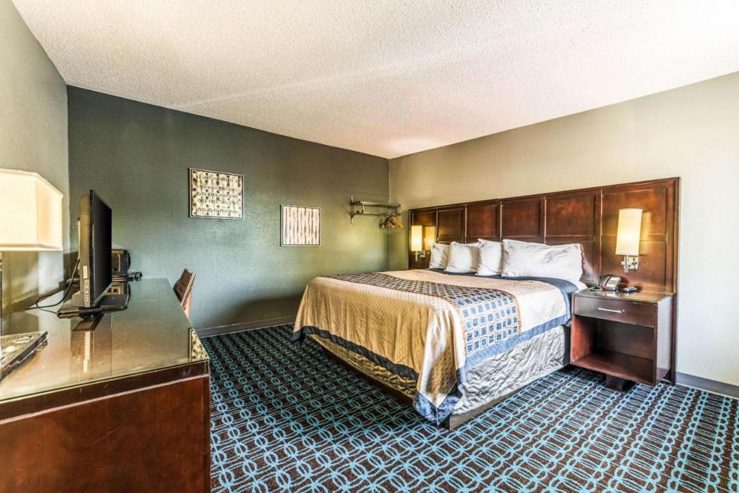 Knights Inn Montgomeryville 14/18