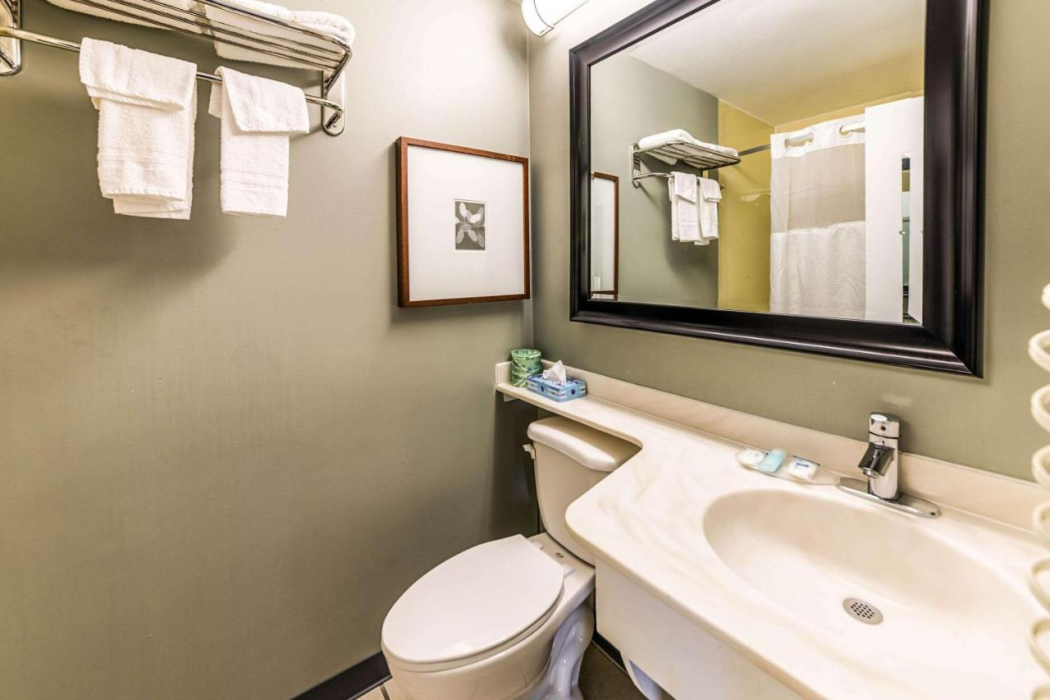 Knights Inn Montgomeryville 8/18