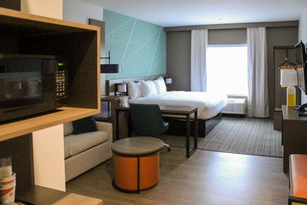 Comfort Suites Richmond East 7/25