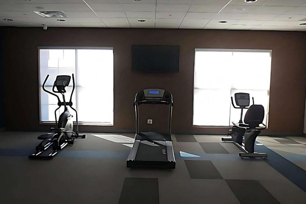 Comfort Suites Richmond East 12/25
