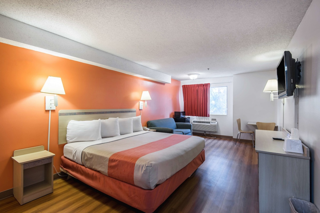 Motel6 Lawrence, KS 15/38