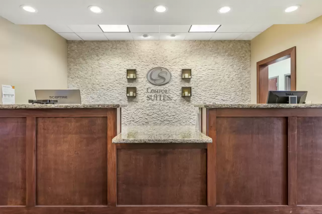 Comfort Suites Grand Rapids North 3/30