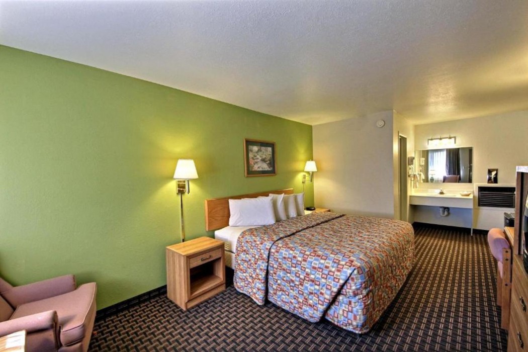 Rodeway Inn Gunnison - Crested Butte 13/29