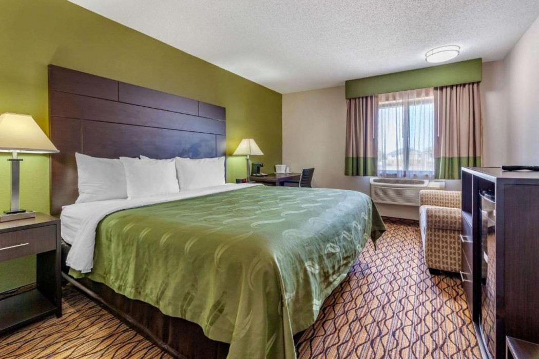 Quality Inn New London, WI 9/27