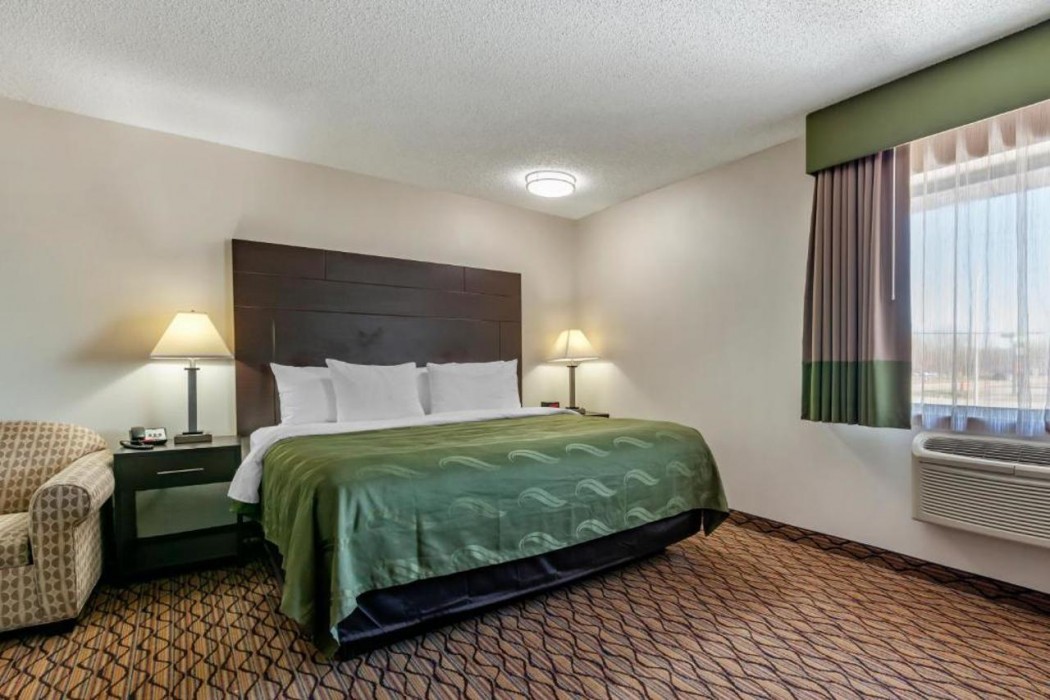 Quality Inn New London, WI 8/27