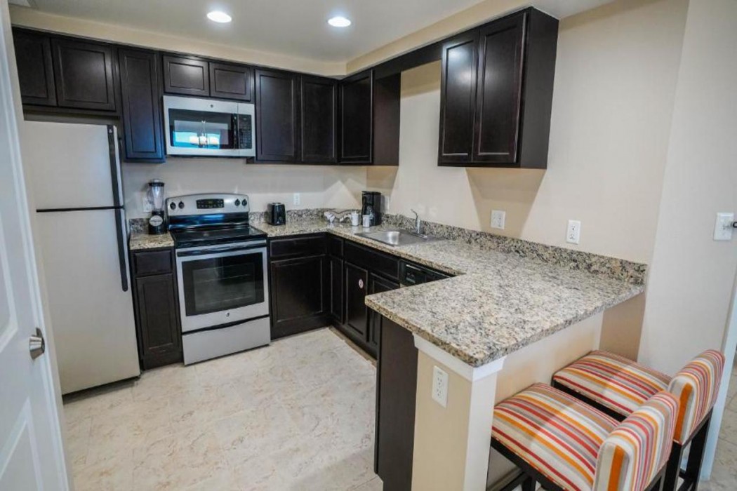 Vacation Village At Parkway 8/48