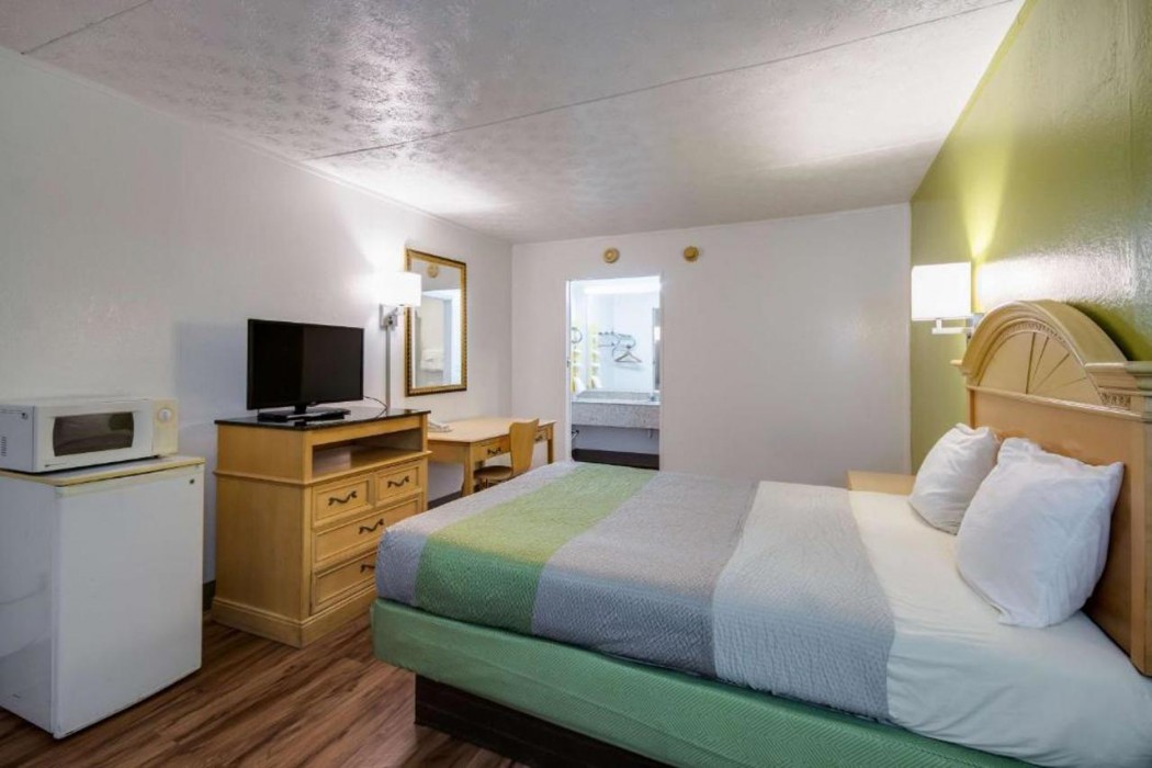 Motel6 Parkersburg, WV 11/39