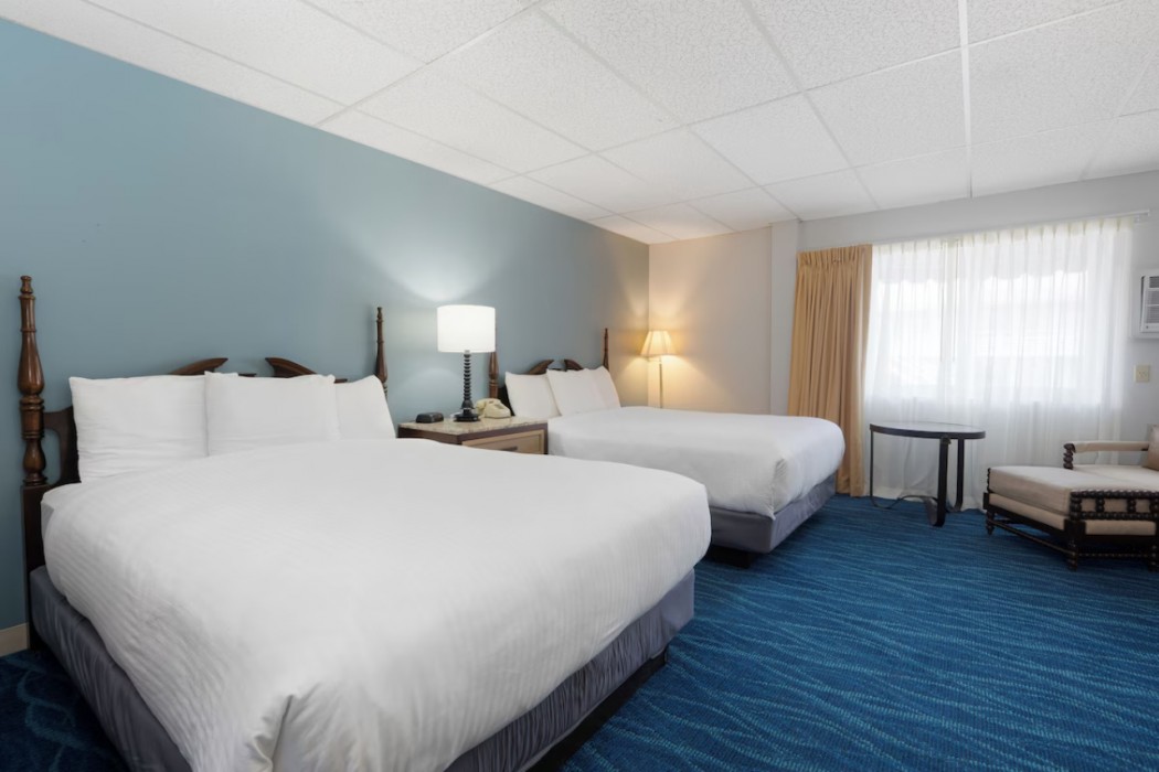 Boothbay Harbor Inn 9/69