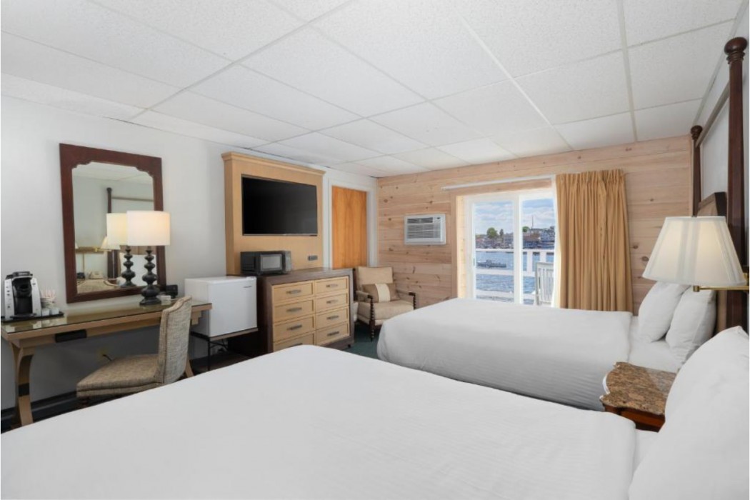 Boothbay Harbor Inn 7/69