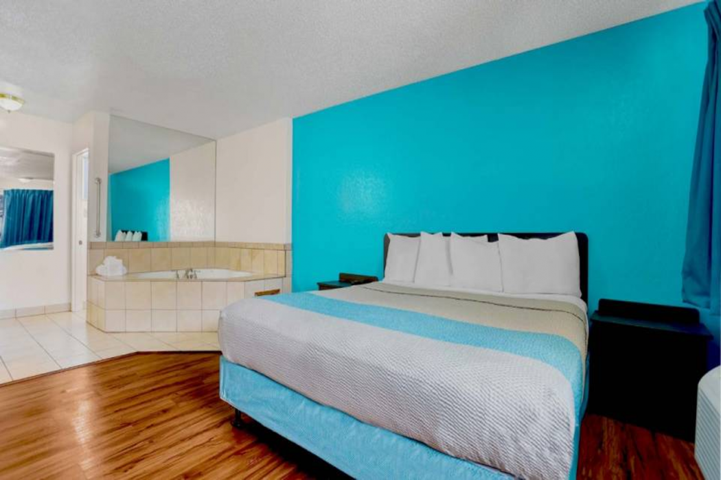 Motel6 Fort Bragg, CA 11/49