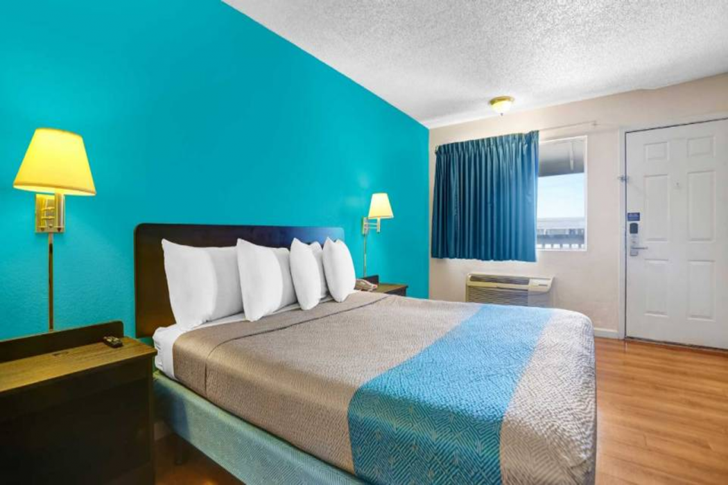 Motel6 Fort Bragg, CA 15/49