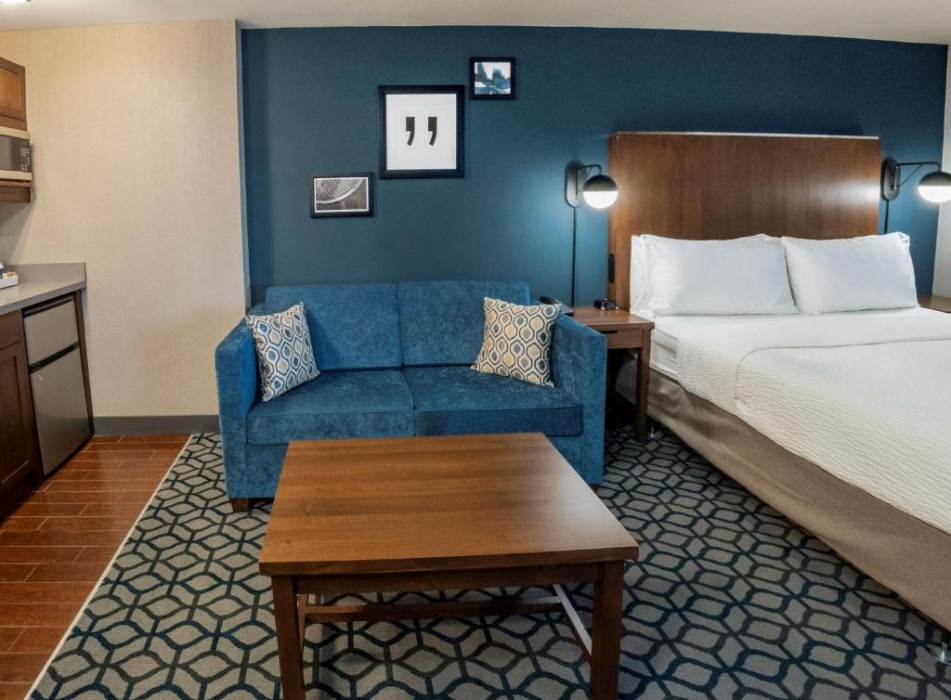 Crowne Plaza Niagara Falls NY Riverside, an IHG Hotel 16/80