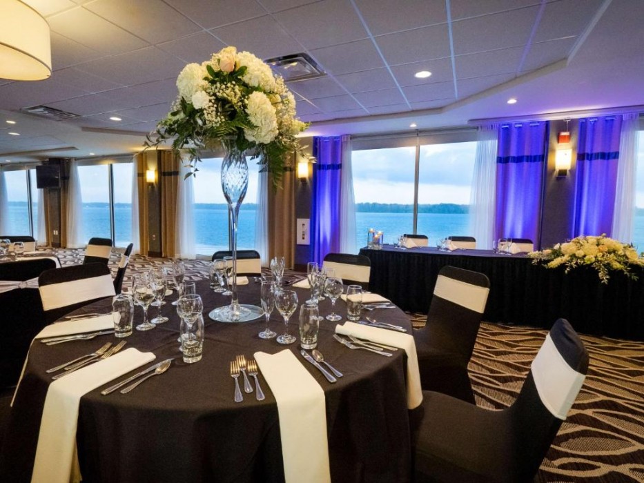 Crowne Plaza Niagara Falls NY Riverside, an IHG Hotel 31/80