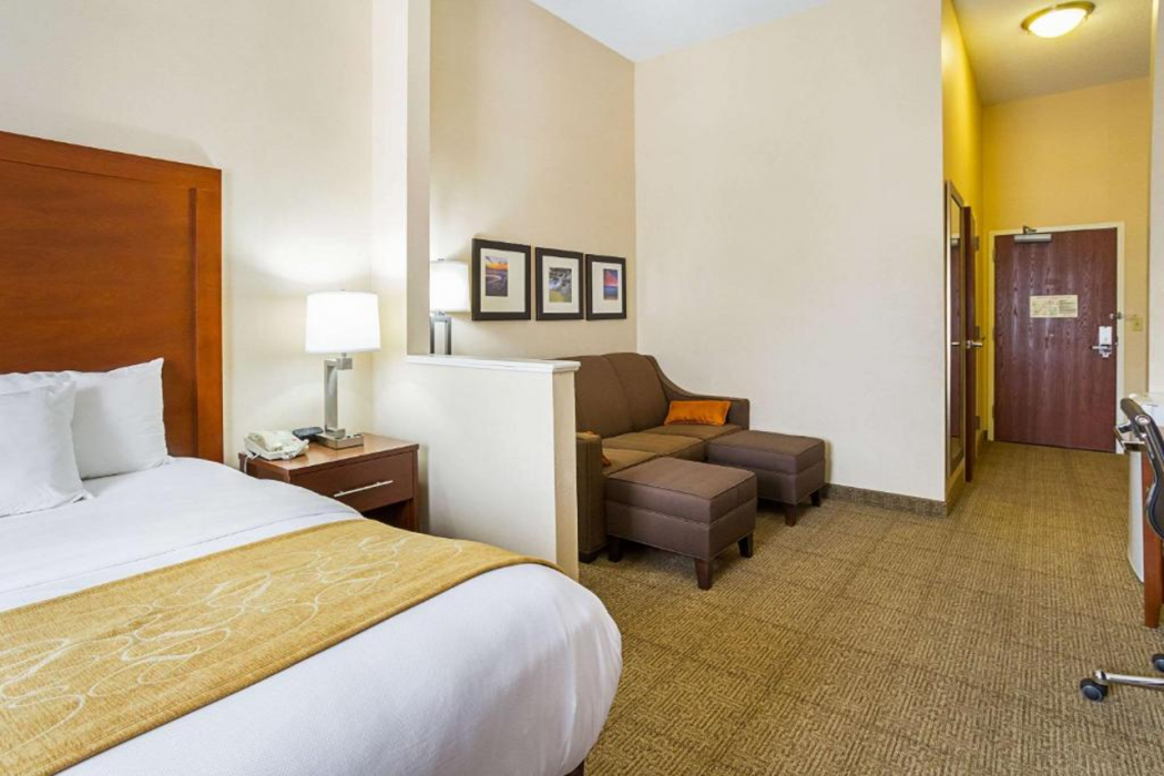 Comfort Suites Twinsburg, OH 13/27