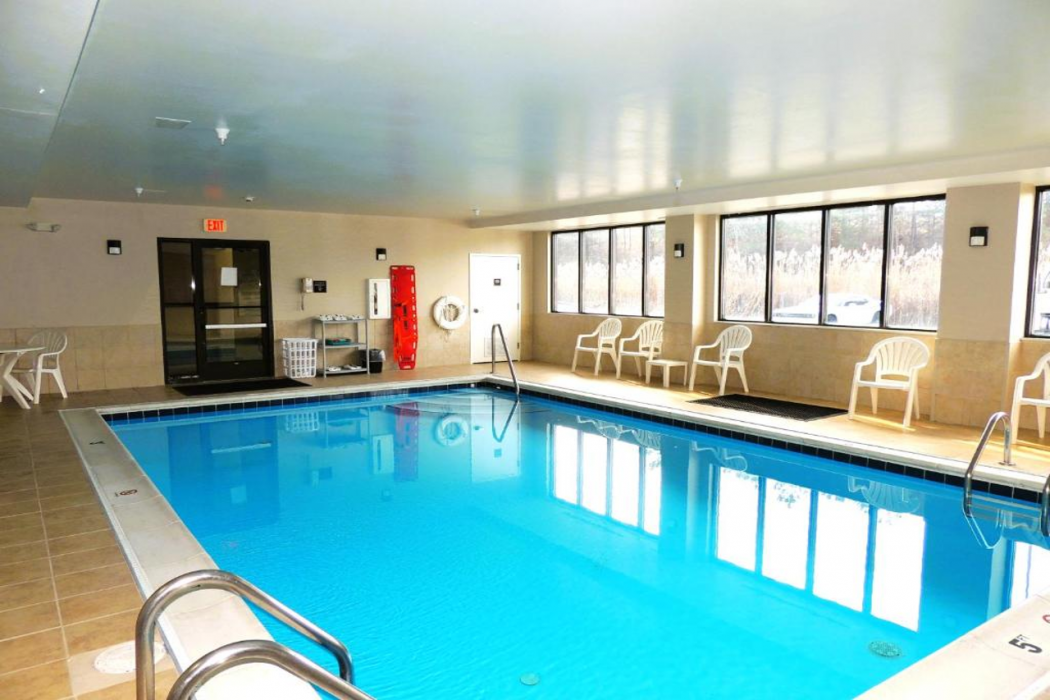 Comfort Suites Twinsburg, OH 17/27