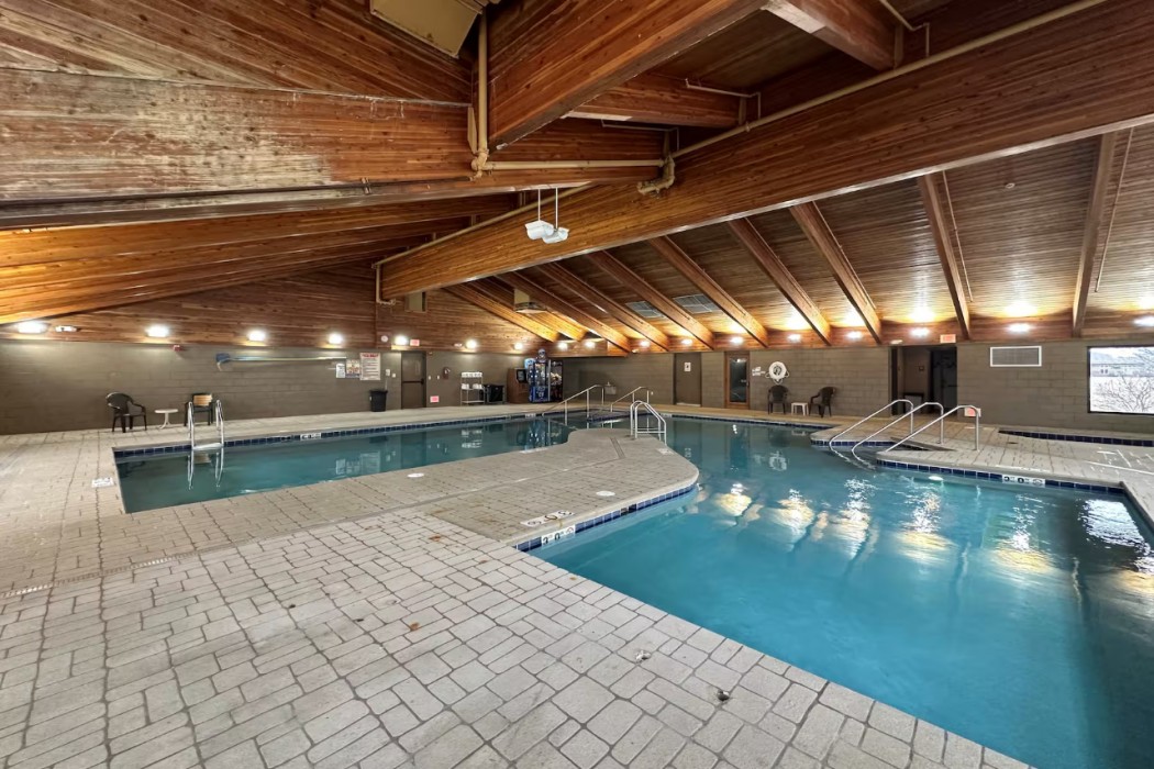 AmericInn by Wyndham Appleton North/Little Chute 20/37