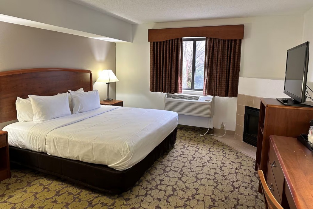 AmericInn by Wyndham Appleton North/Little Chute 14/37